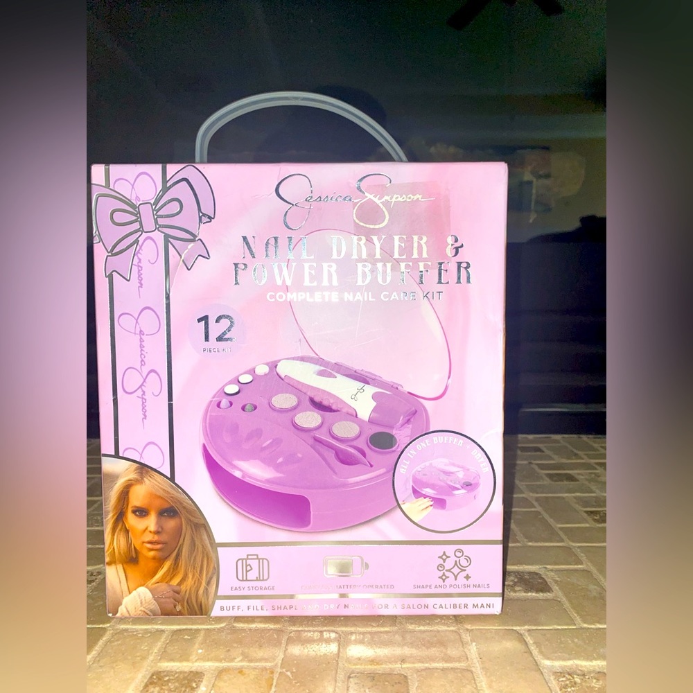 Jessica Simpson Nail Dryer and Buffer Set